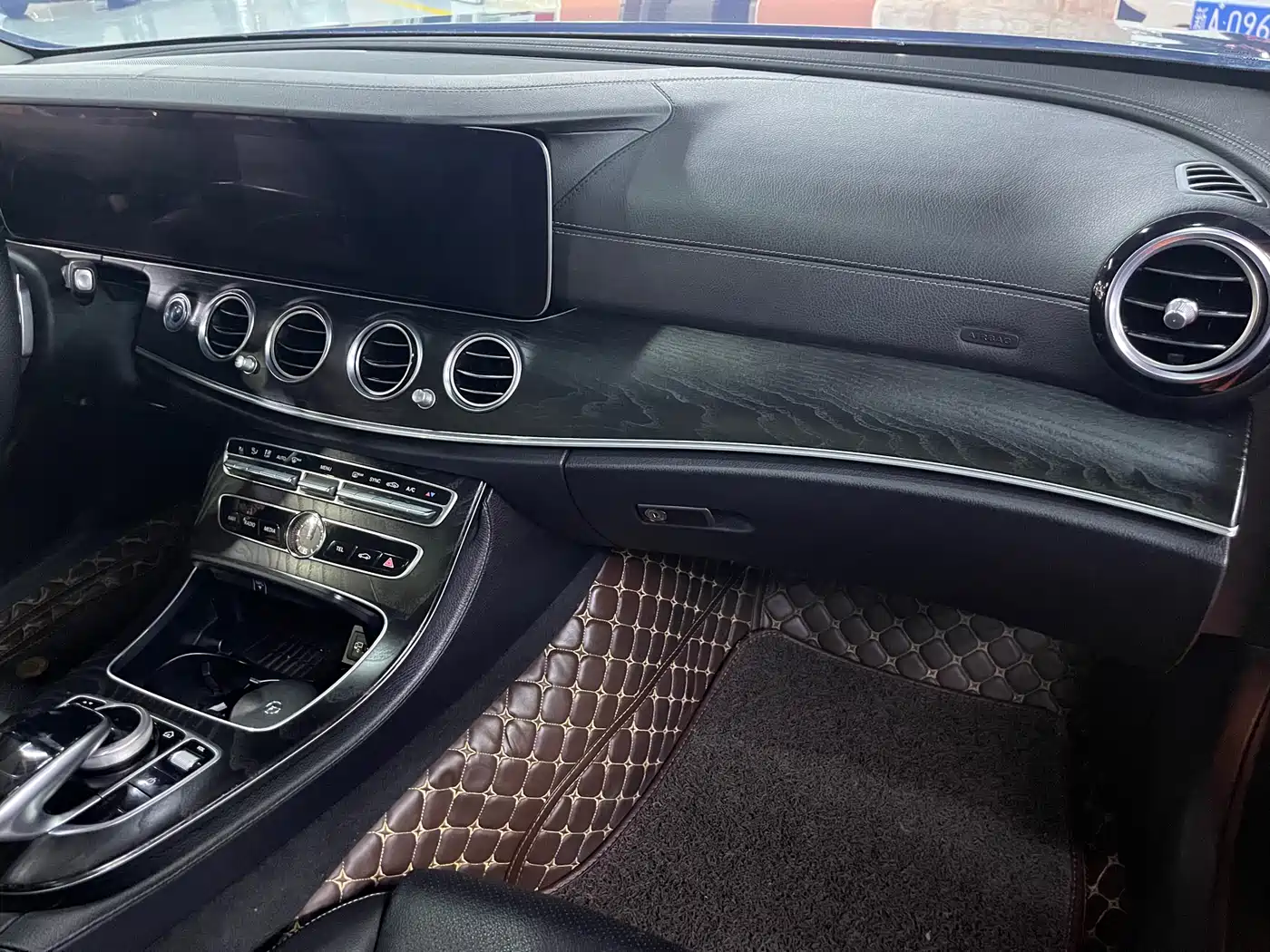 Mercedes-Benz E-Class 2018 E 200 L 4MATIC фото 19