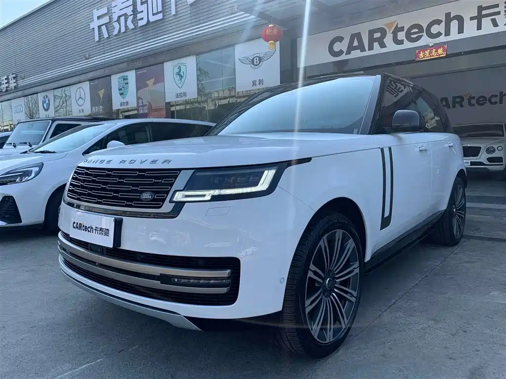 Land Rover Range Rover 2023 3.0 L6 360PS Golden Age Edition
