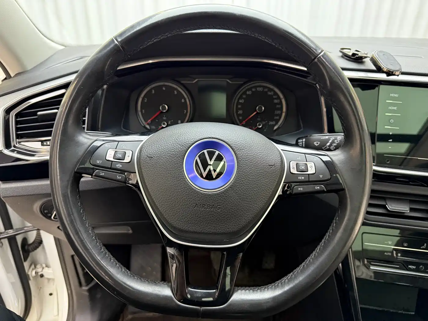 Volkswagen Tayron 2022 280TSI 2WD Luxury Smart Connect Edition фото 15