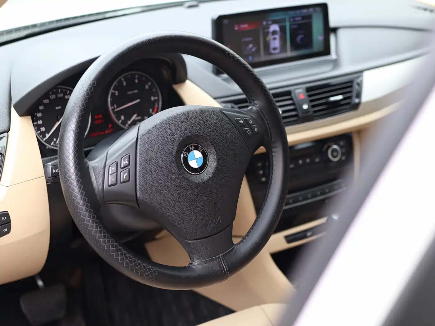 BMW X1 (Import) 2012 sDrive18i Luxury фото 8