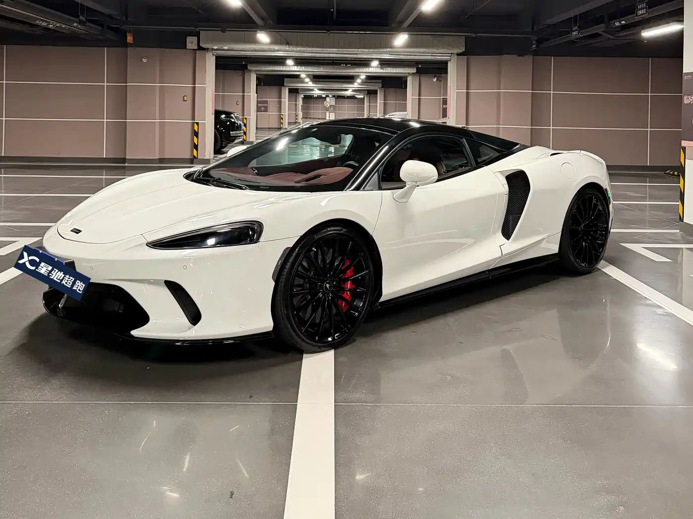 McLaren GT 2023 4.0T Standard Model