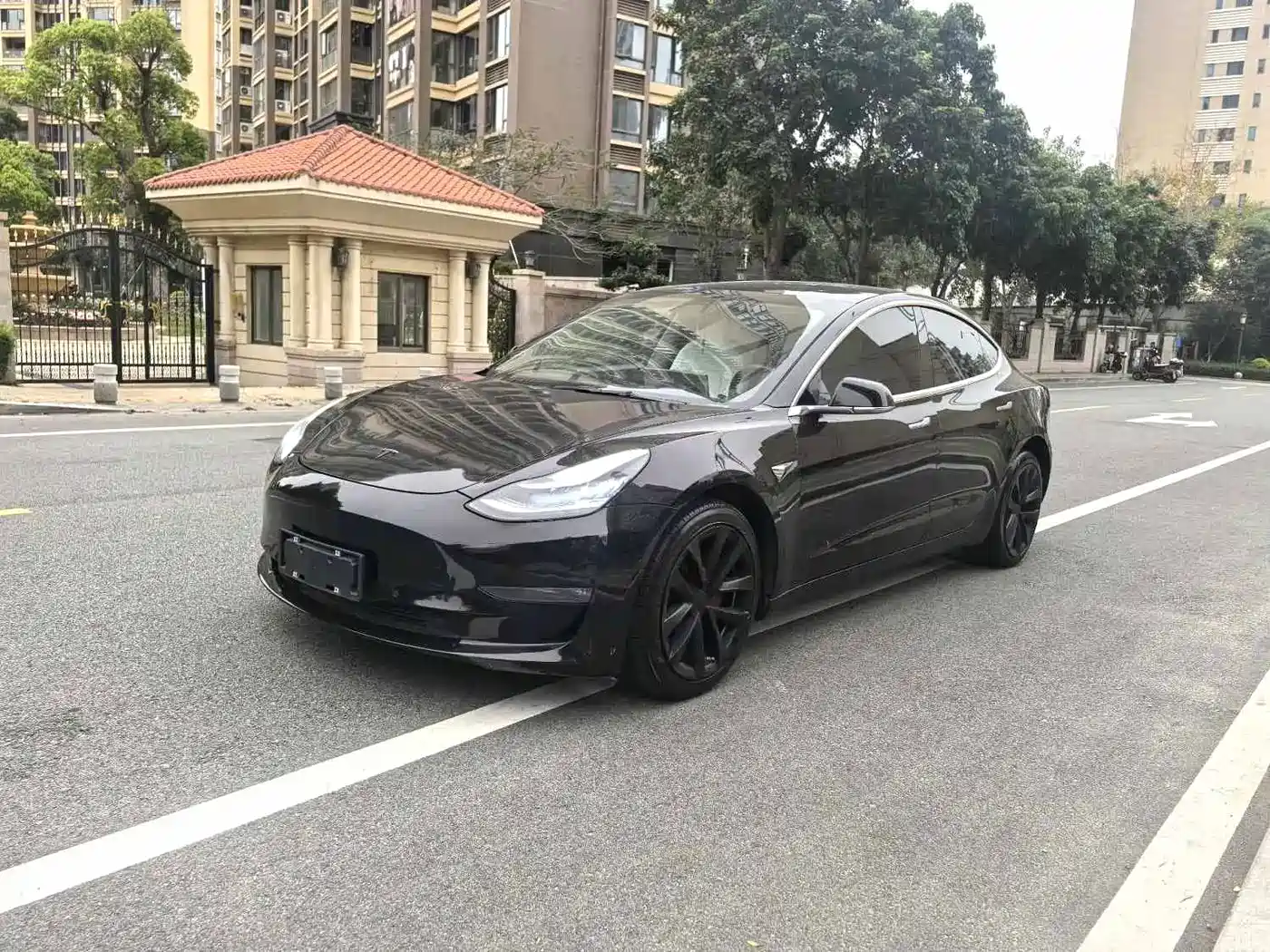 Фото 1 - Tesla Model 3
