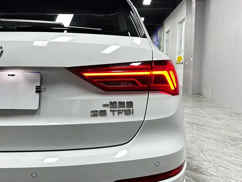 Audi Q3 2023 35 TFSI Fashion Dynamic (1.4T) фото 7