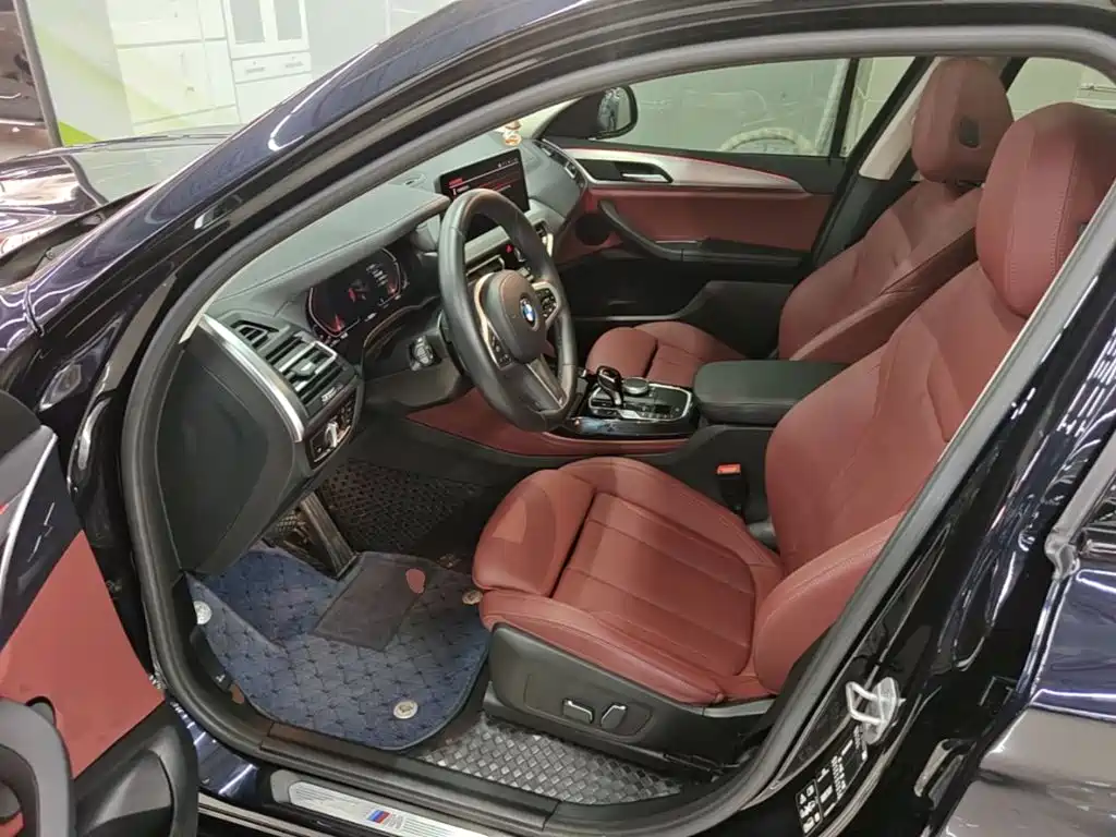 Фото 16 - BMW X4
