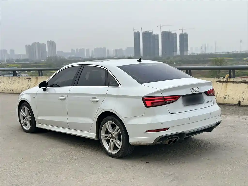 Audi A3 2019 Limousine 35 TFSI Fashion China V фото 16