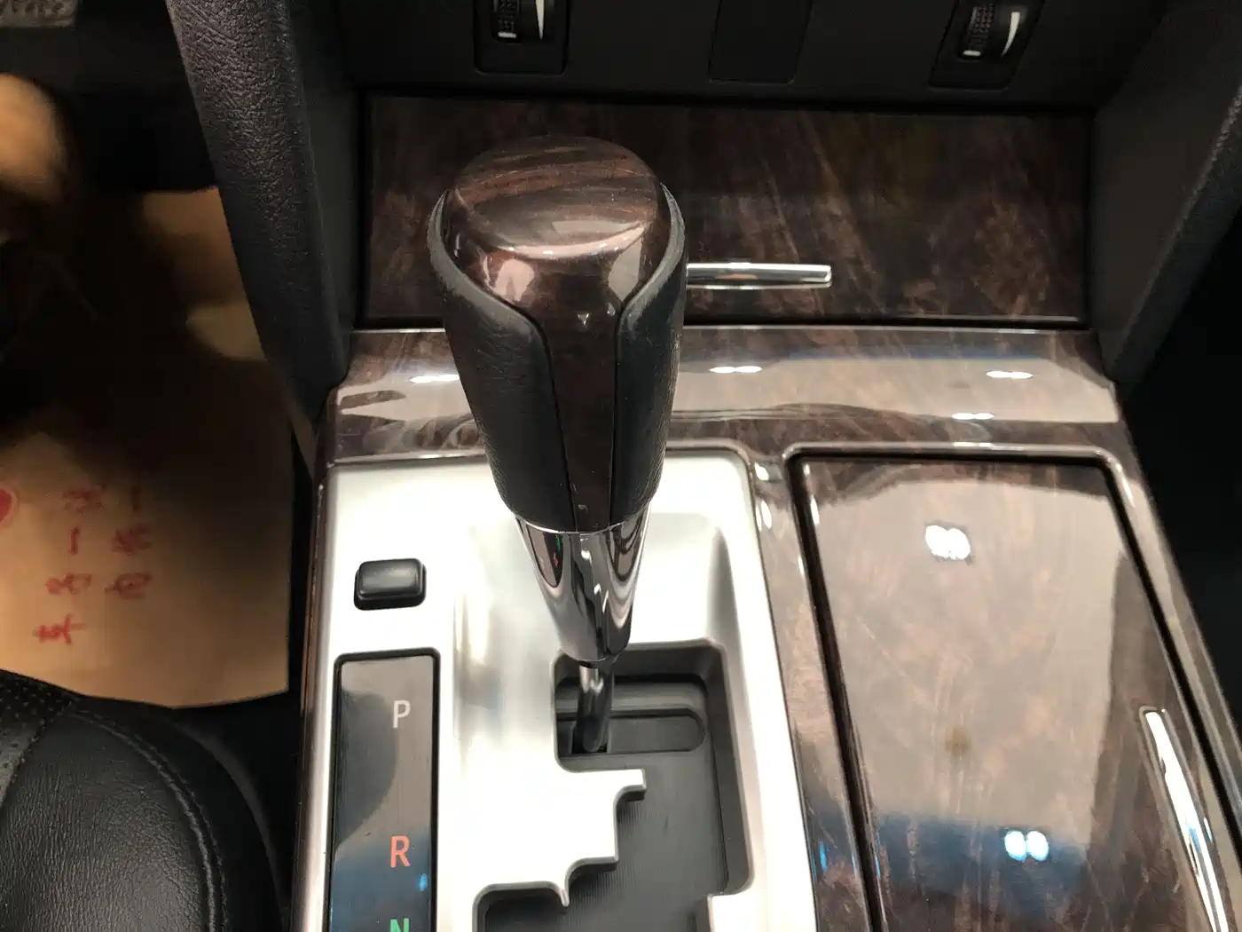 Toyota Camry 2015 2.5G Luxury Navigation Edition фото 11