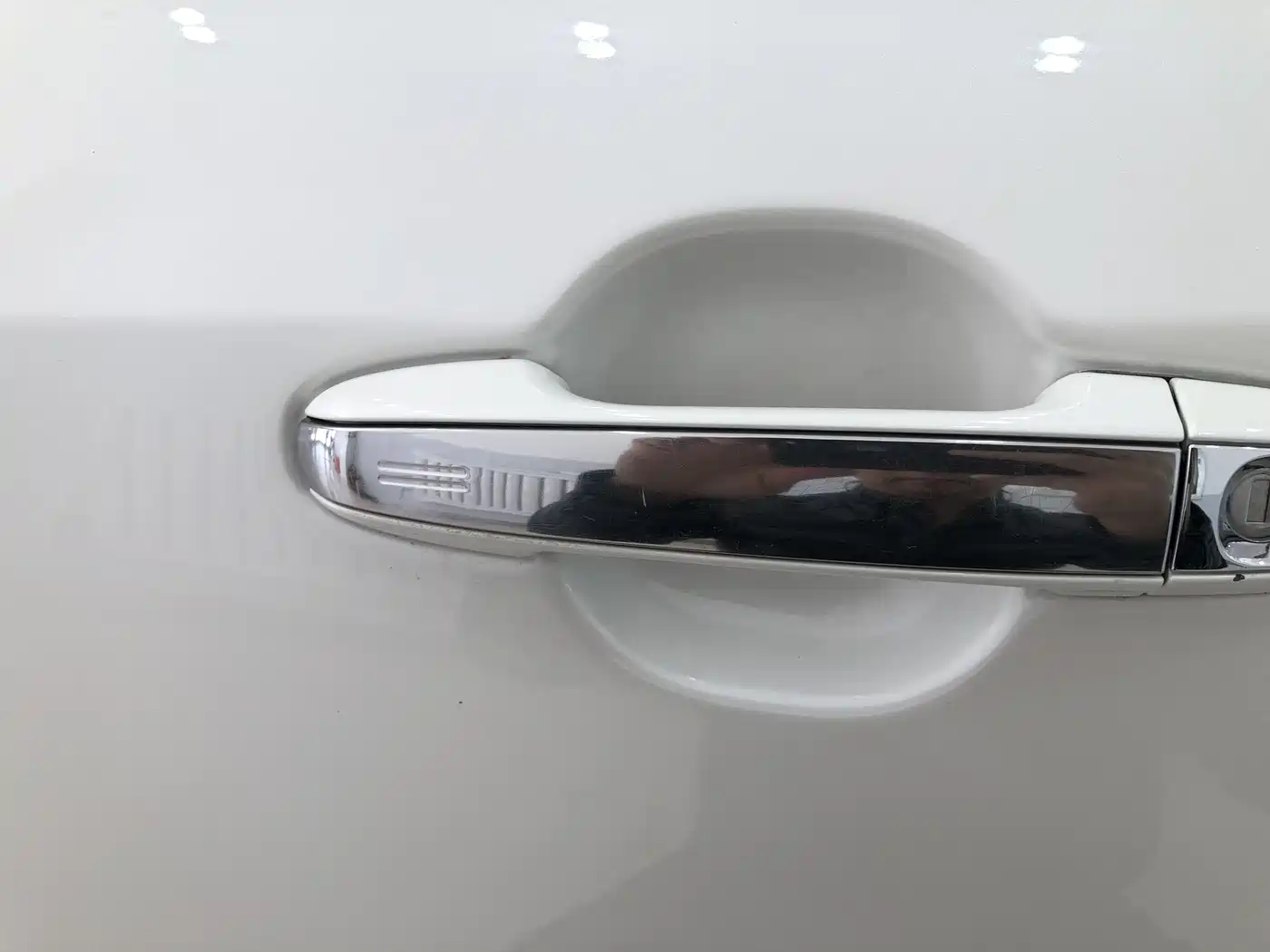 Toyota Camry 2015 2.5G Luxury Navigation Edition фото 19