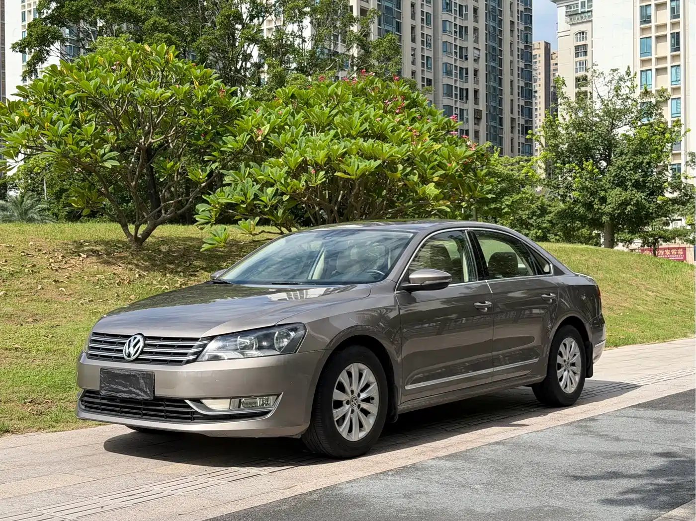 Volkswagen Passat 2012 2011 1.8TSI DSG Honor Edition
