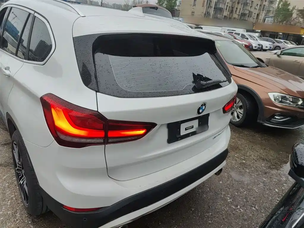 BMW X1 2021 Facelift sDrive20Li Fashion фото 4