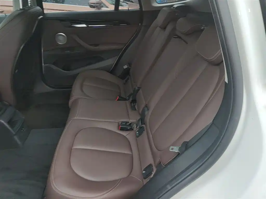 BMW X1 2021 Facelift sDrive20Li Fashion фото 13