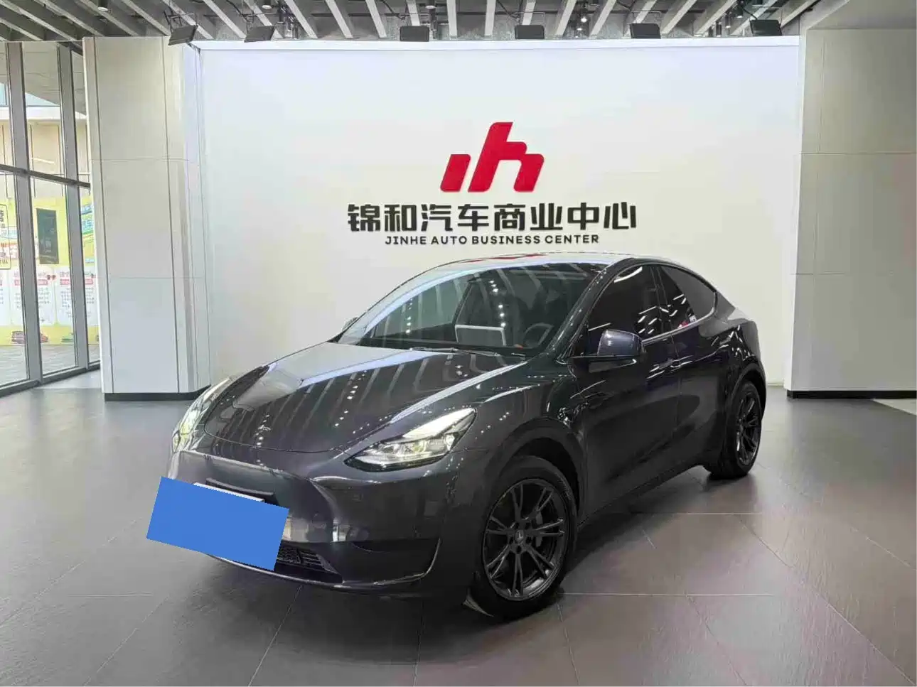 TESLA MODEL Y