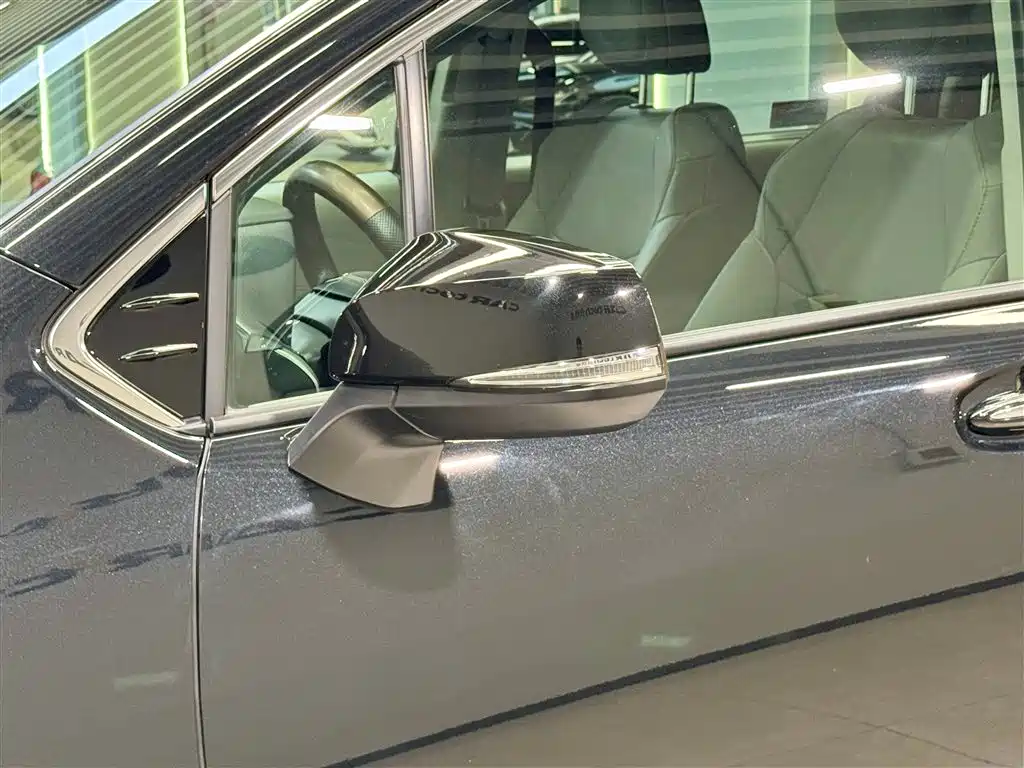Toyota Granvia 2024 2.5L Hybrid Comfort фото 26