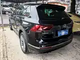 Фото 13 - Volkswagen Tiguan