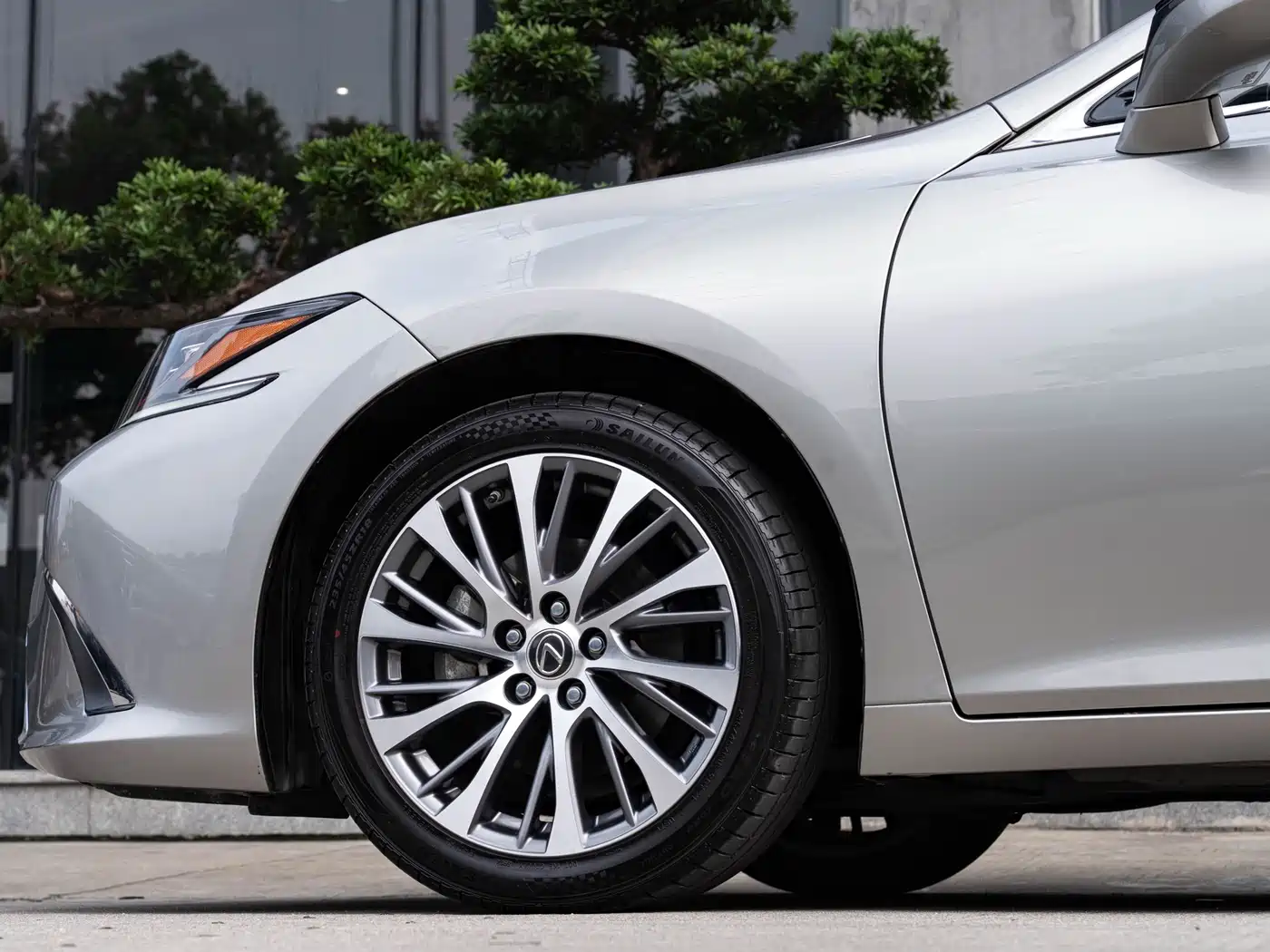 Lexus ES 2018 300h Premium Edition China V фото 8