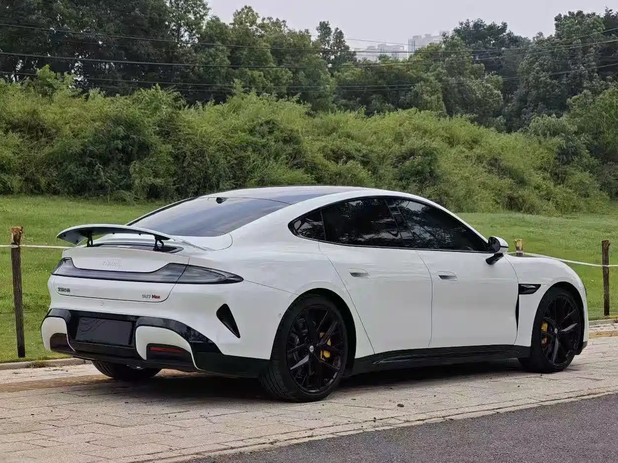 XIAOMI CAR XIAOMI SU7