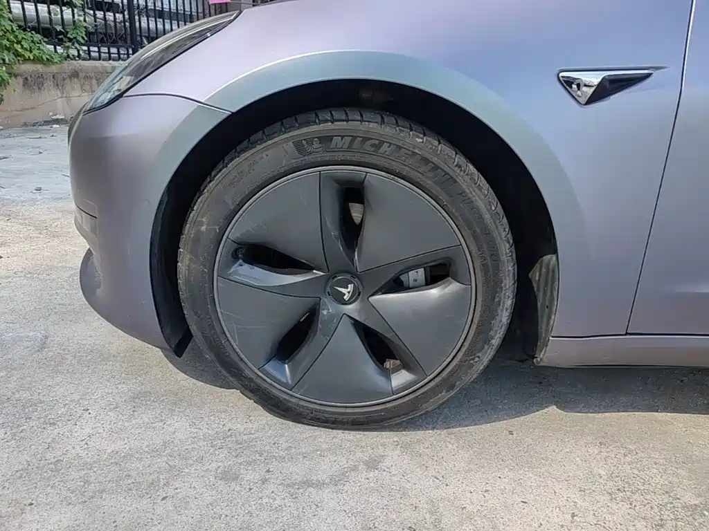 Фото 23 - Tesla Model 3