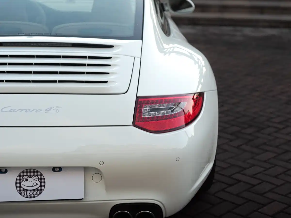 Porsche 911 2010 Carrera 3.6L фото 7
