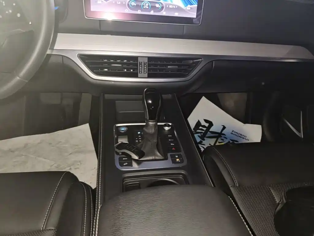 BYD Tang 2019 2018 2.0T Automatic Smart Connection Honor Edition 7-Seater China V