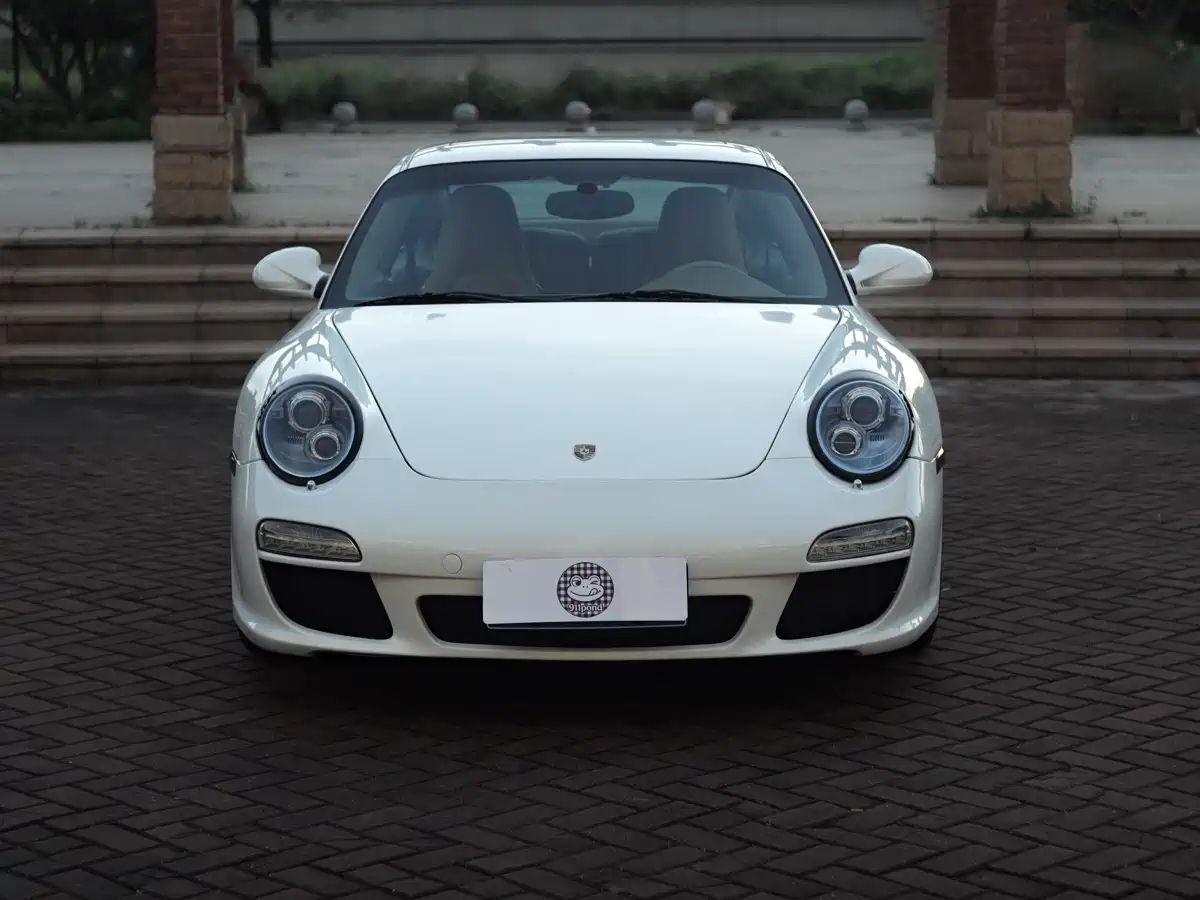 Porsche 911 2010 Carrera 3.6L фото 4
