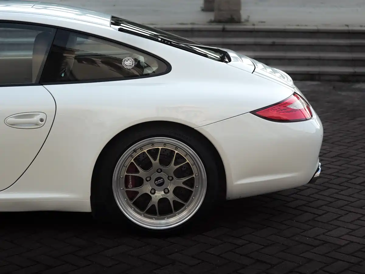 Porsche 911 2010 Carrera 3.6L фото 12