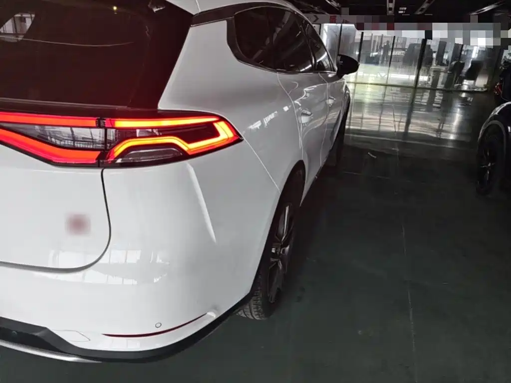 BYD Tang 2019 2018 2.0T Automatic Smart Connection Honor Edition 7-Seater China V