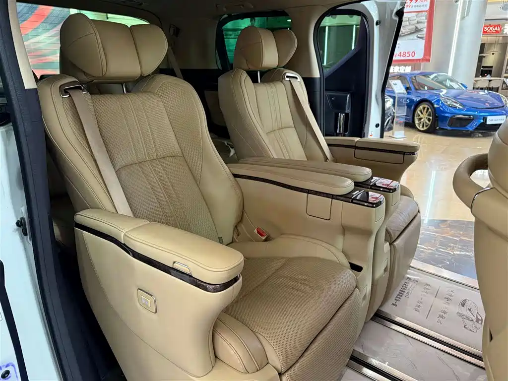 Toyota Vellfire 2021 Crown Hybrid 2.5L HV Premium Edition фото 14