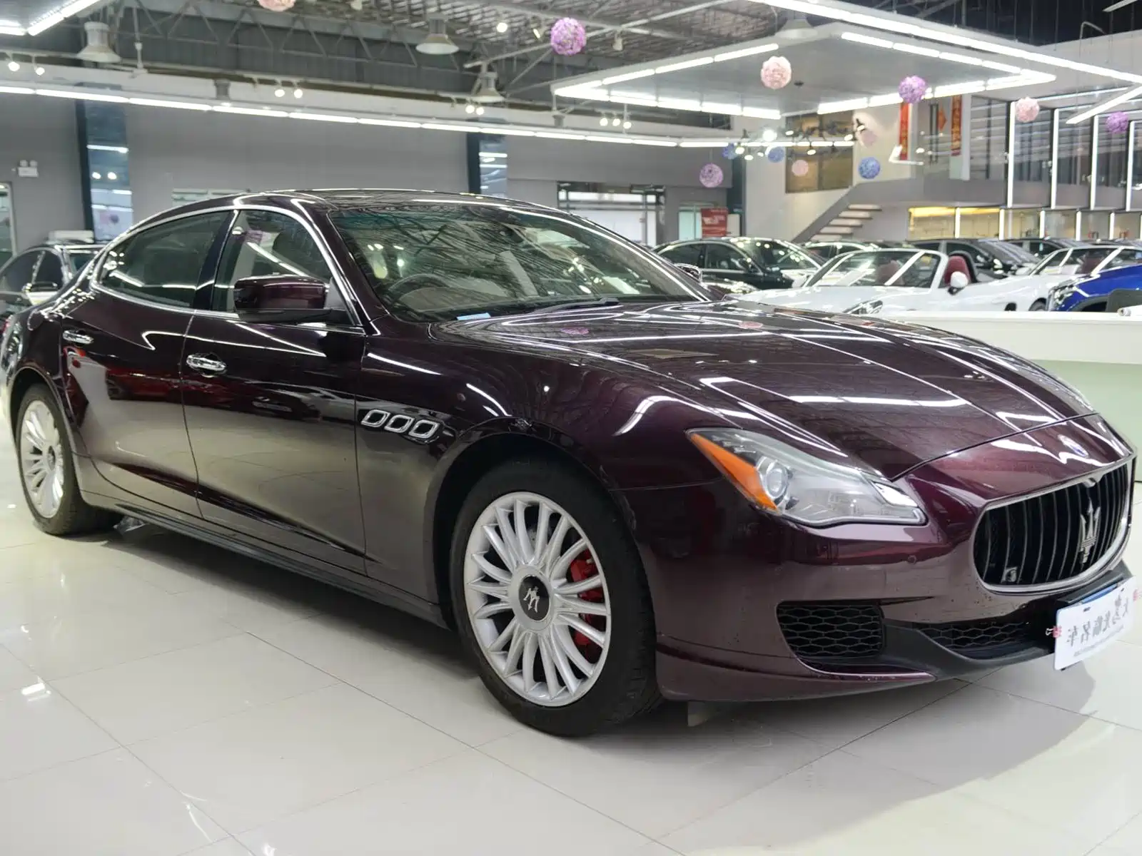 Photo 3 - Maserati Quattroporte