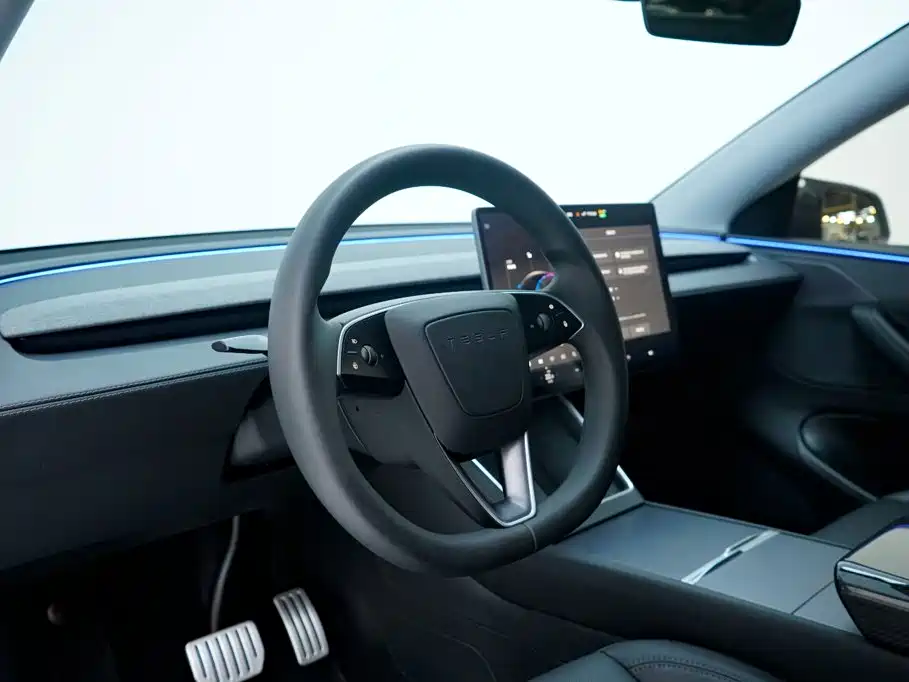 Фото 15 - Tesla Model Y