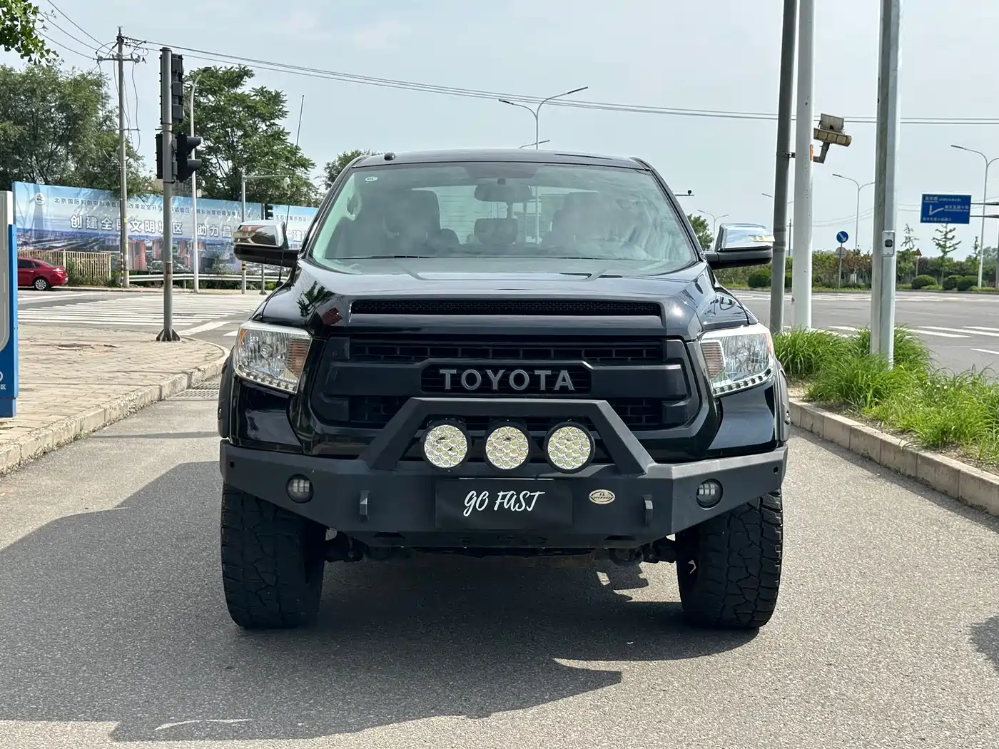Toyota Tundra 2014 5.7L TRD Pro фото 2