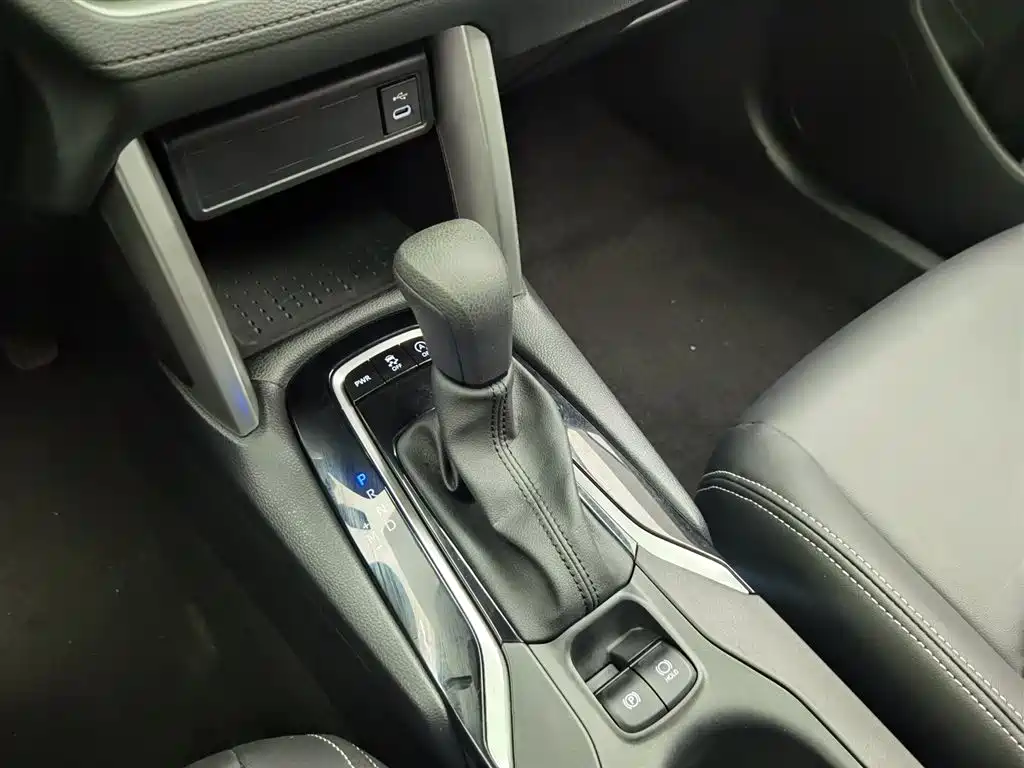 Toyota Corolla Cross 2023 2.0L Elite Edition фото 13