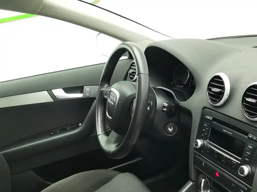 Audi A3 (Import) 2012 Sportback 1.8T Luxury фото 22