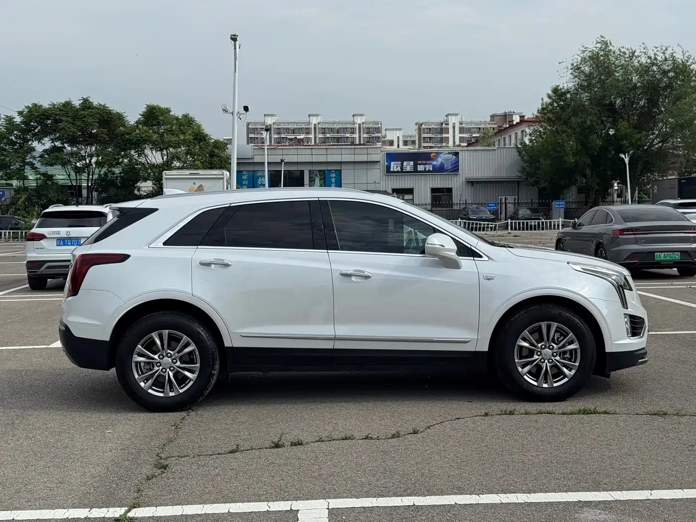 Cadillac XT5 2022 2.0T 2WD Luxury фото 9