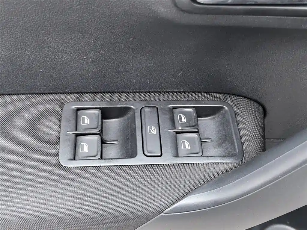 Volkswagen Polo 2018 1.5L Auto Comfort фото 9