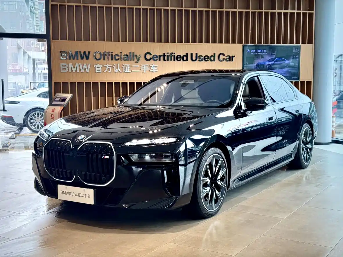 BMW I7 M70L
