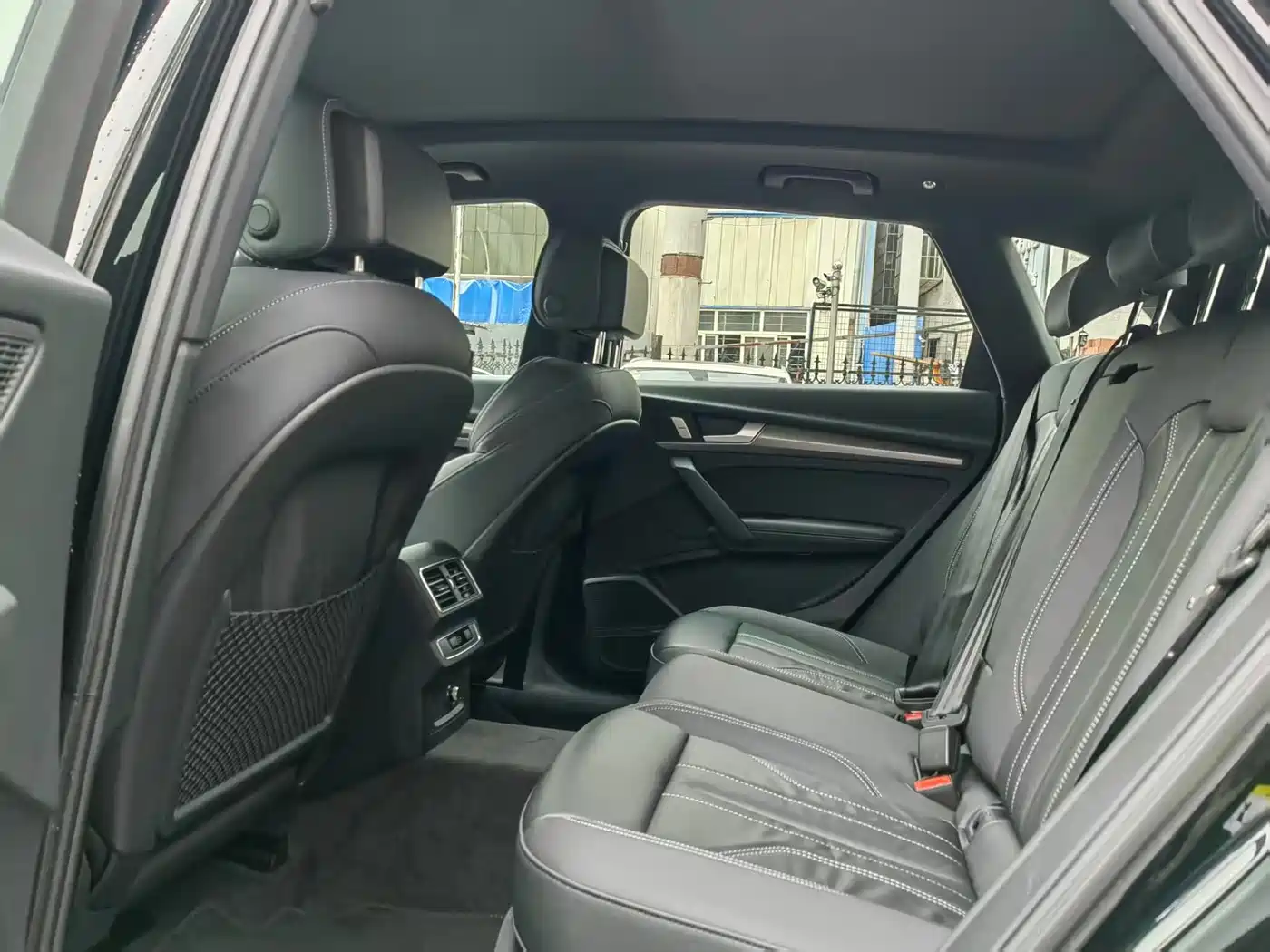 Audi Q5L 2024 Model 45 TFSI Luxury Dynamic фото 9