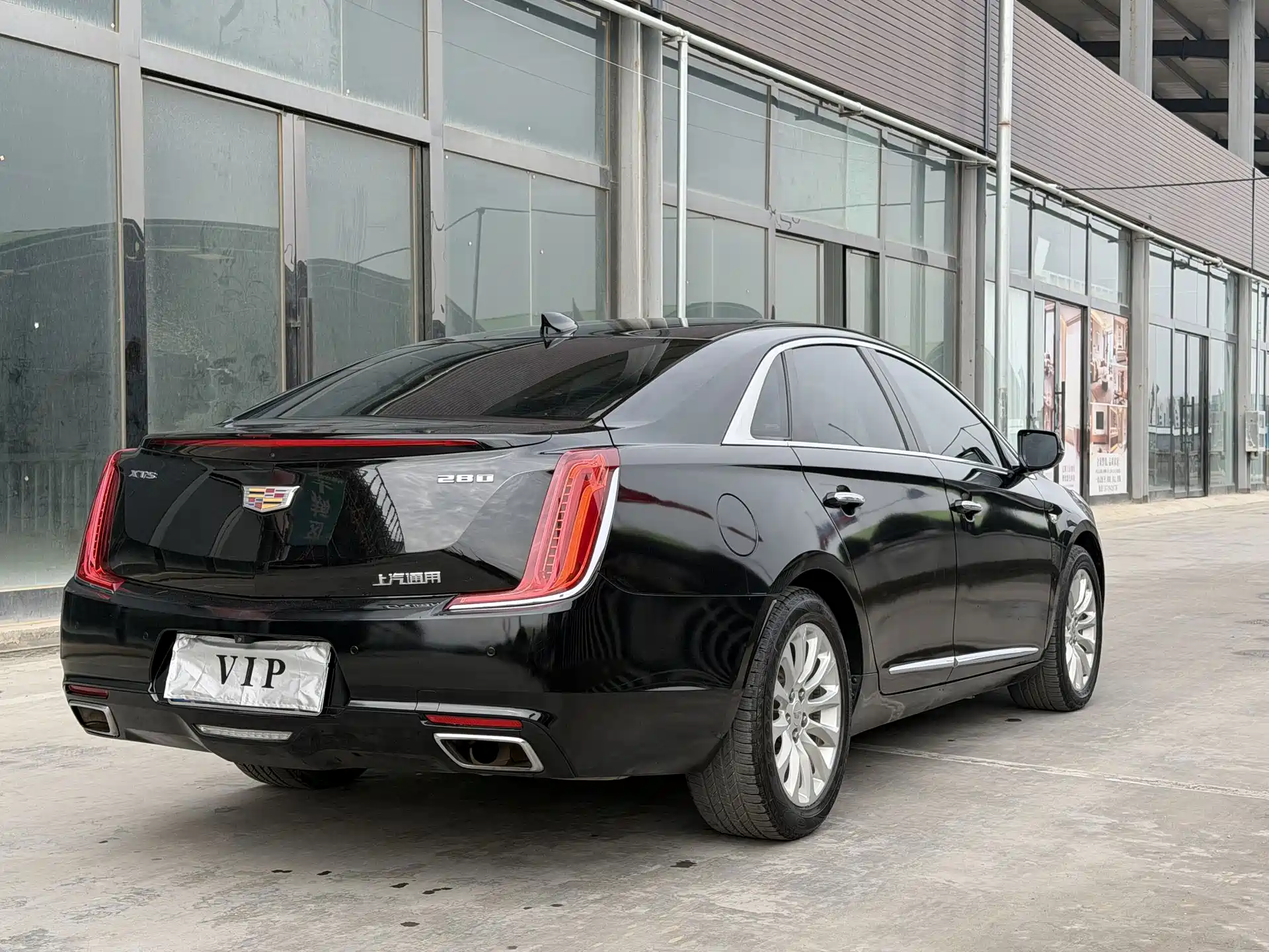 Photo 6 - Cadillac XTS