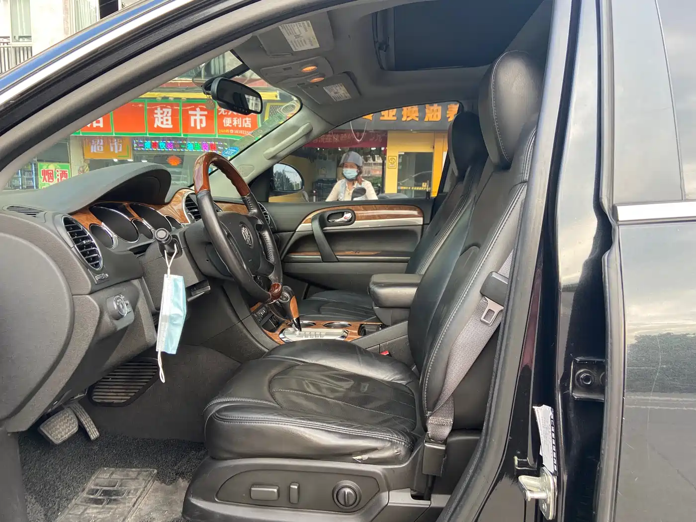 Buick Enclave 2010 3.6L Flagship Edition фото 11