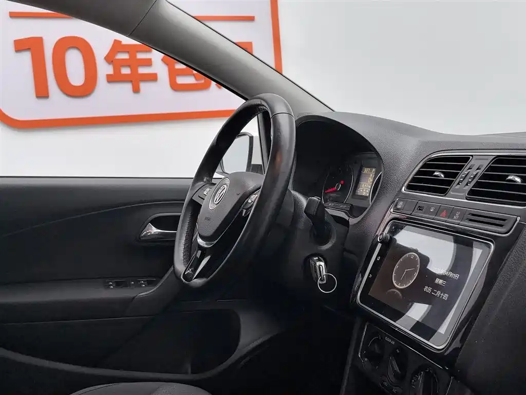 Volkswagen Polo 2018 1.5L Auto Comfort фото 22