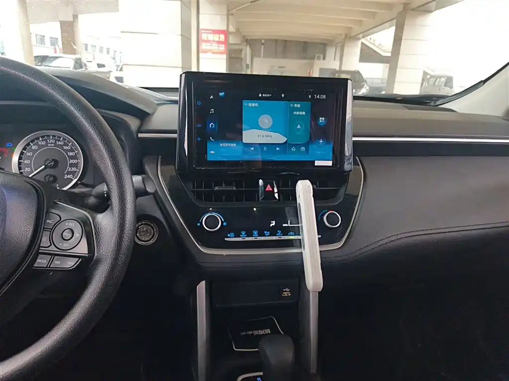 Toyota Corolla Cross 2022 2.0L Elite Edition фото 9