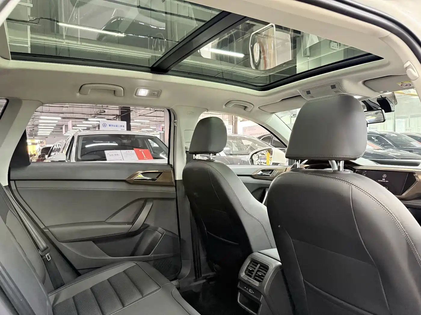 Volkswagen Tharu, миниатюра 12