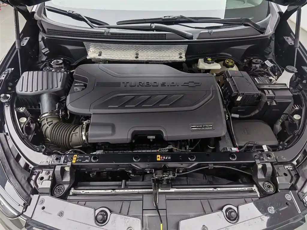 Chevrolet Equinox 2023 Mild Hybrid 2.0T RS Smart Frontier Edition фото 6