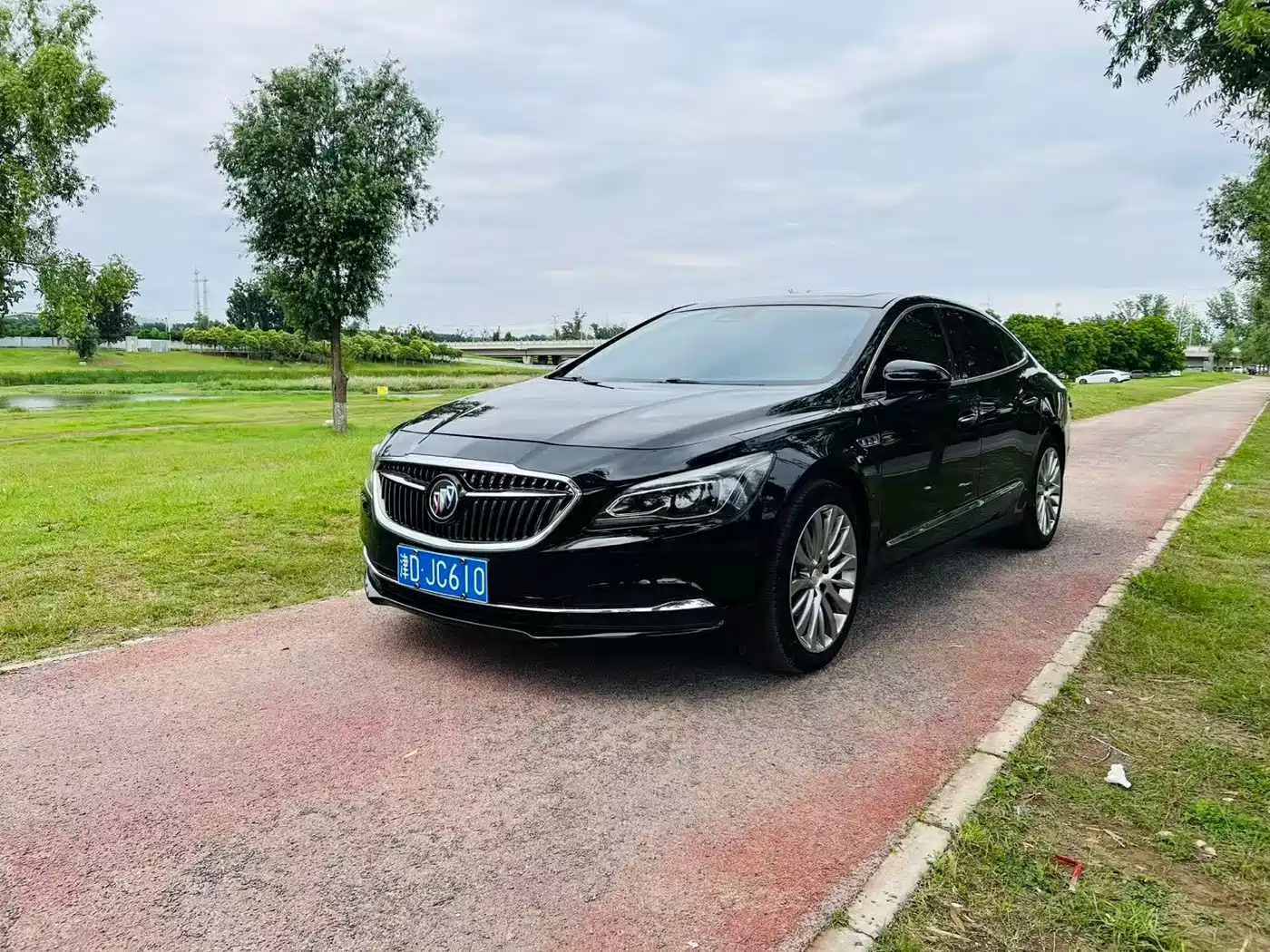 Buick LaCrosse 2018 Model 28T Luxury Edition