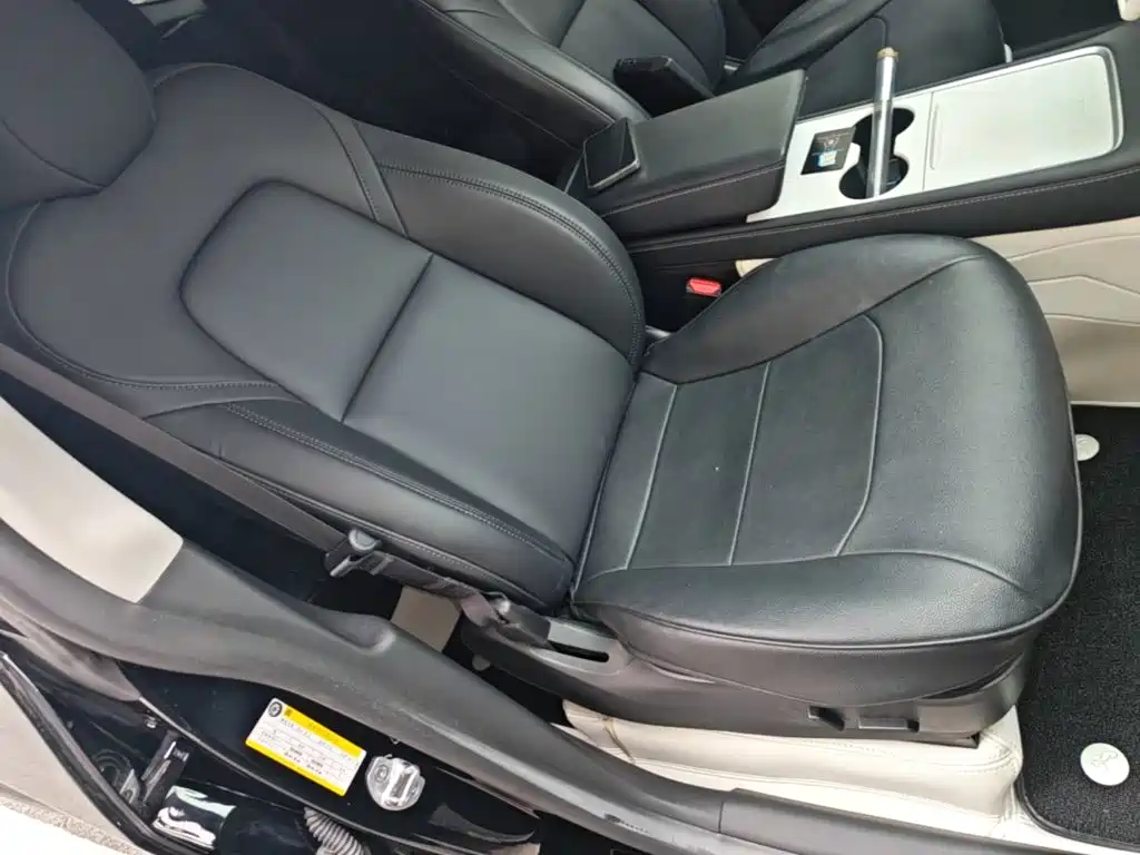 Фото 25 - Tesla Model Y