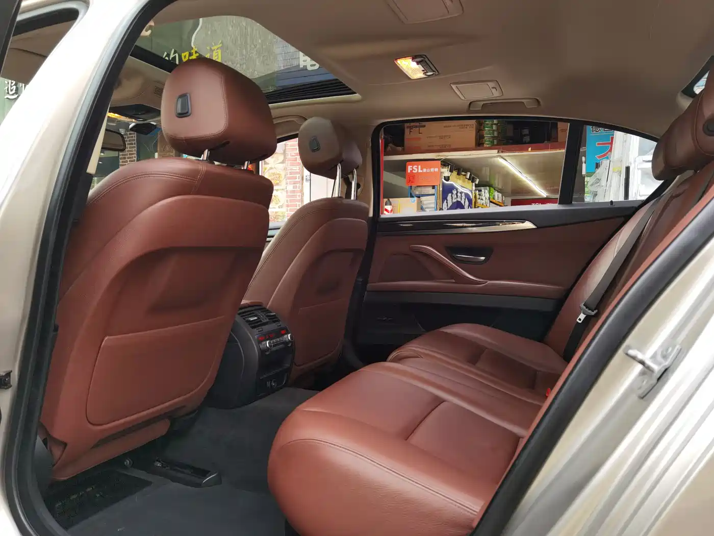 BMW 5 Series 2014 528Li Luxury Design Package фото 11