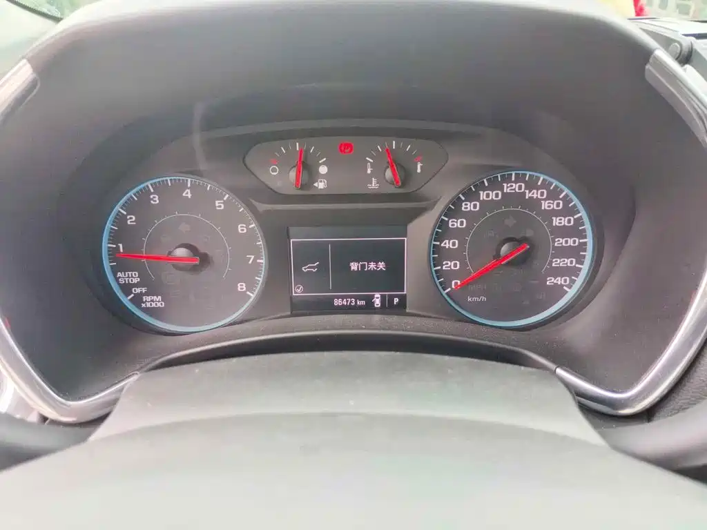 Фото 4 - Chevrolet Equinox