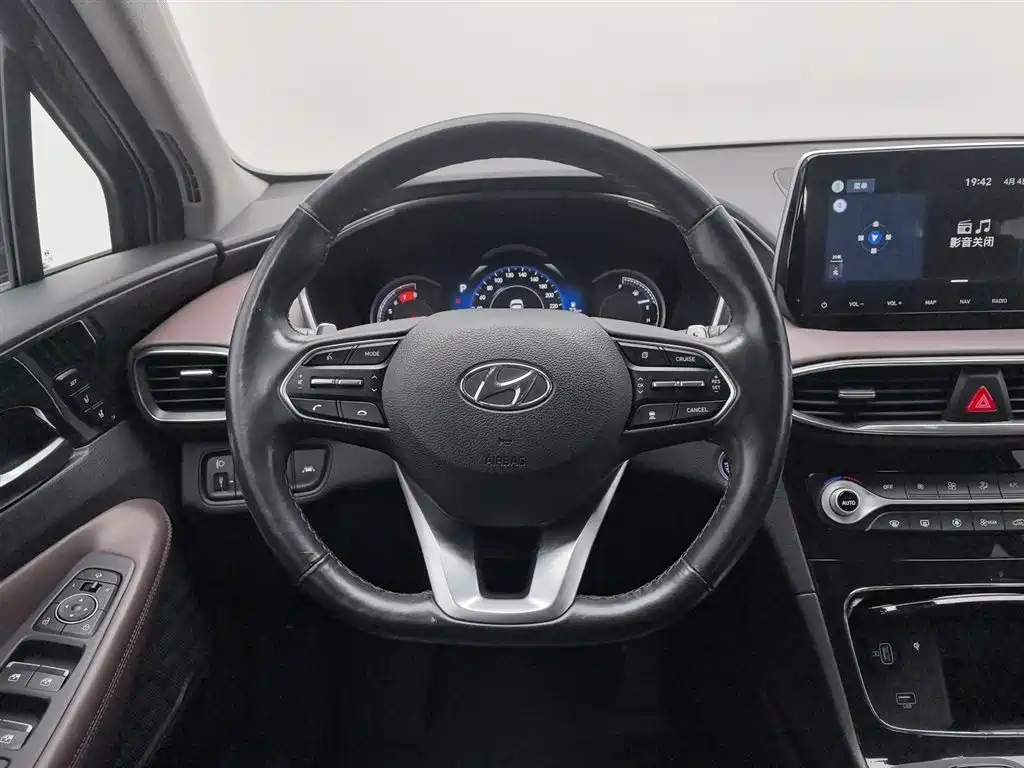 Hyundai Santa Fe 2019 380 TGDi TOP Automatic 4WD Flagship (HTRAC) China VI фото 11