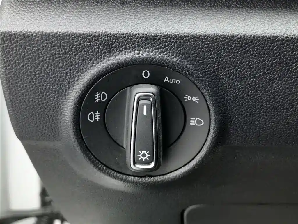 Volkswagen T-ROC 2019 280TSI DSG 2WD Luxury Type China VI фото 21