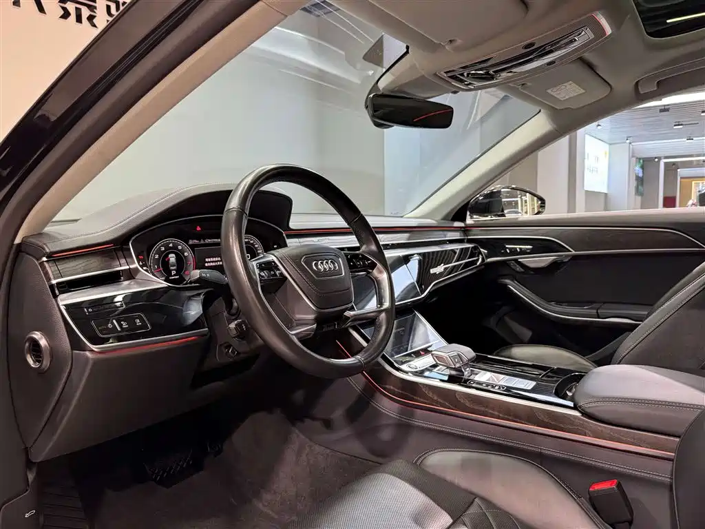 Audi A8 2023 A8L 50 TFSI quattro Exclusive фото 13