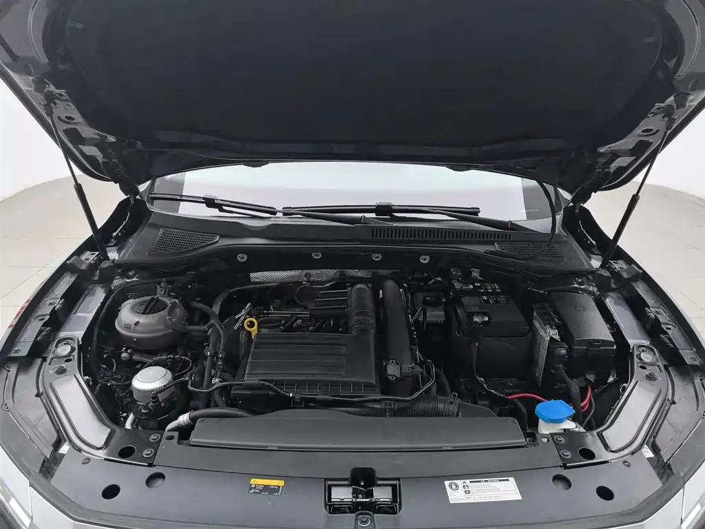 Volkswagen Passat 2020 Facelift 280TSI Business Version China VI фото 6