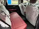 Фото 12 - Hongqi HS3 PHEV